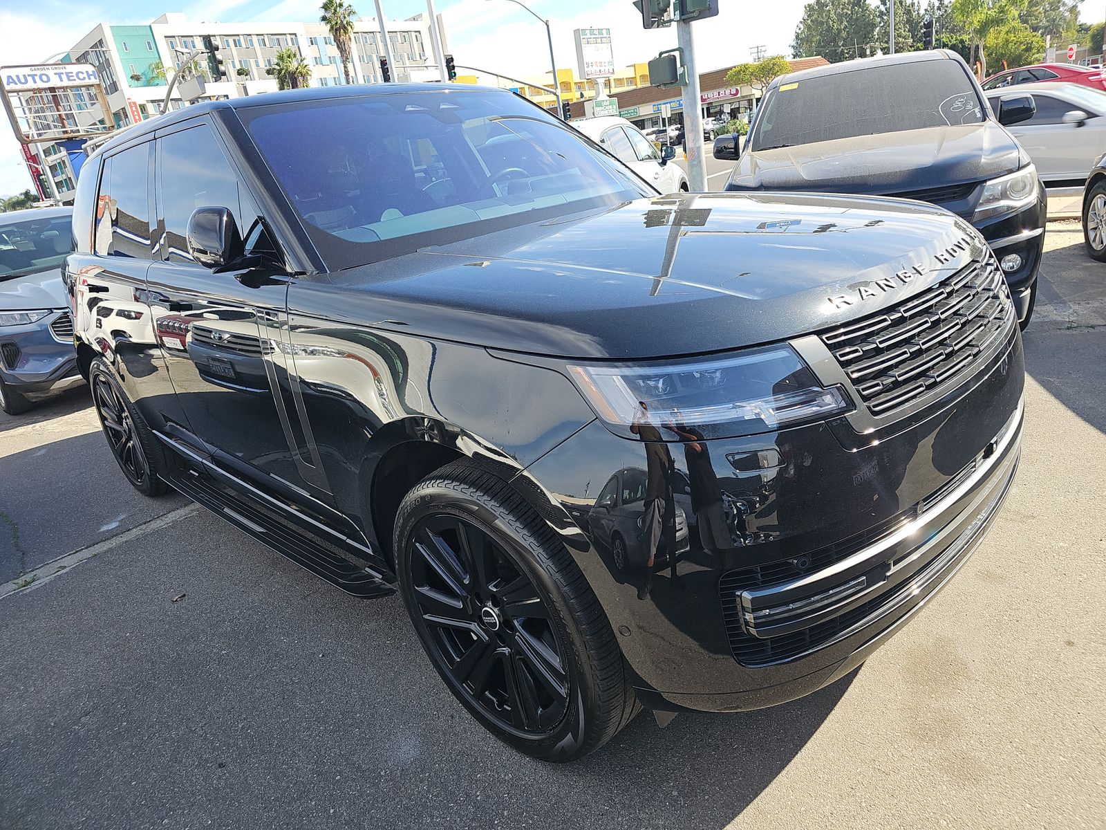 2023 Land Rover Range Rover SE AWD