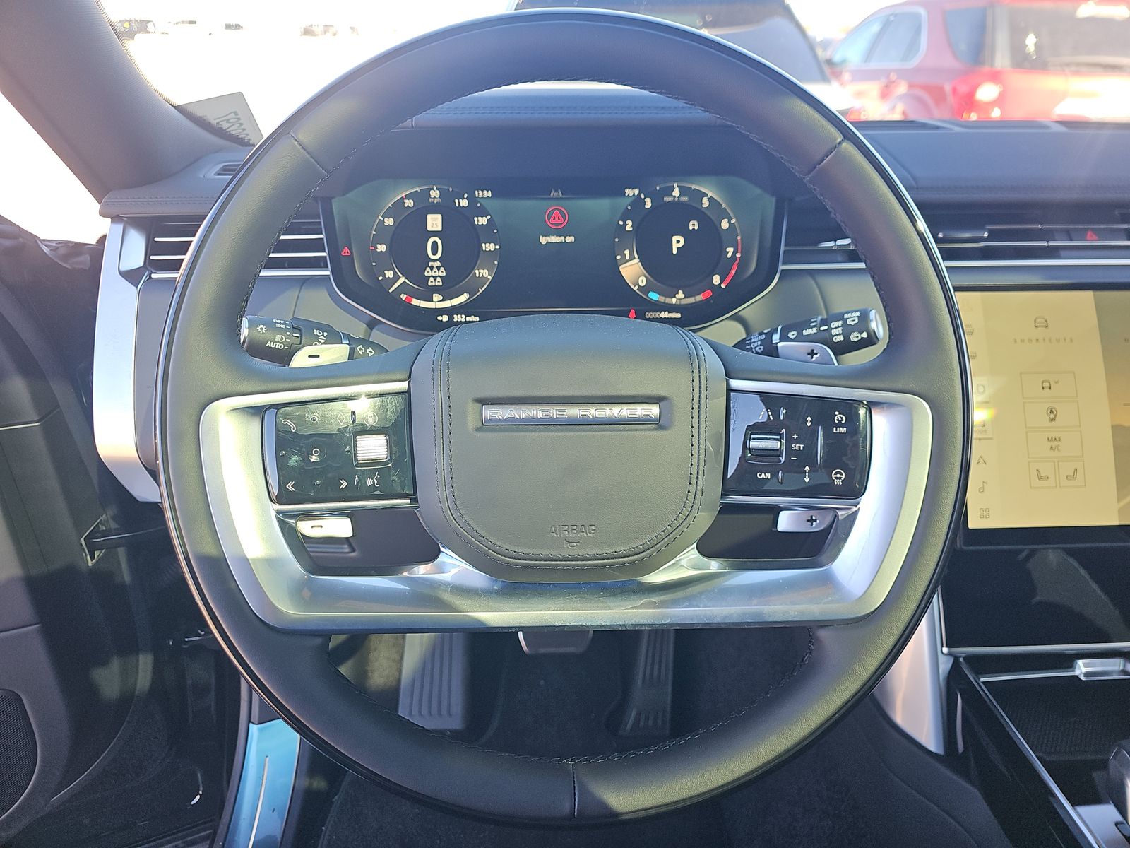 2025 Land Rover Range Rover SE LWB AWD