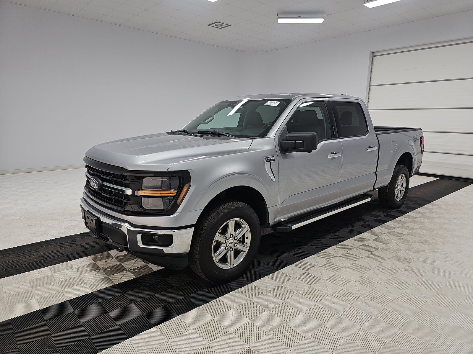 2024 Ford F-150 XLT AWD
