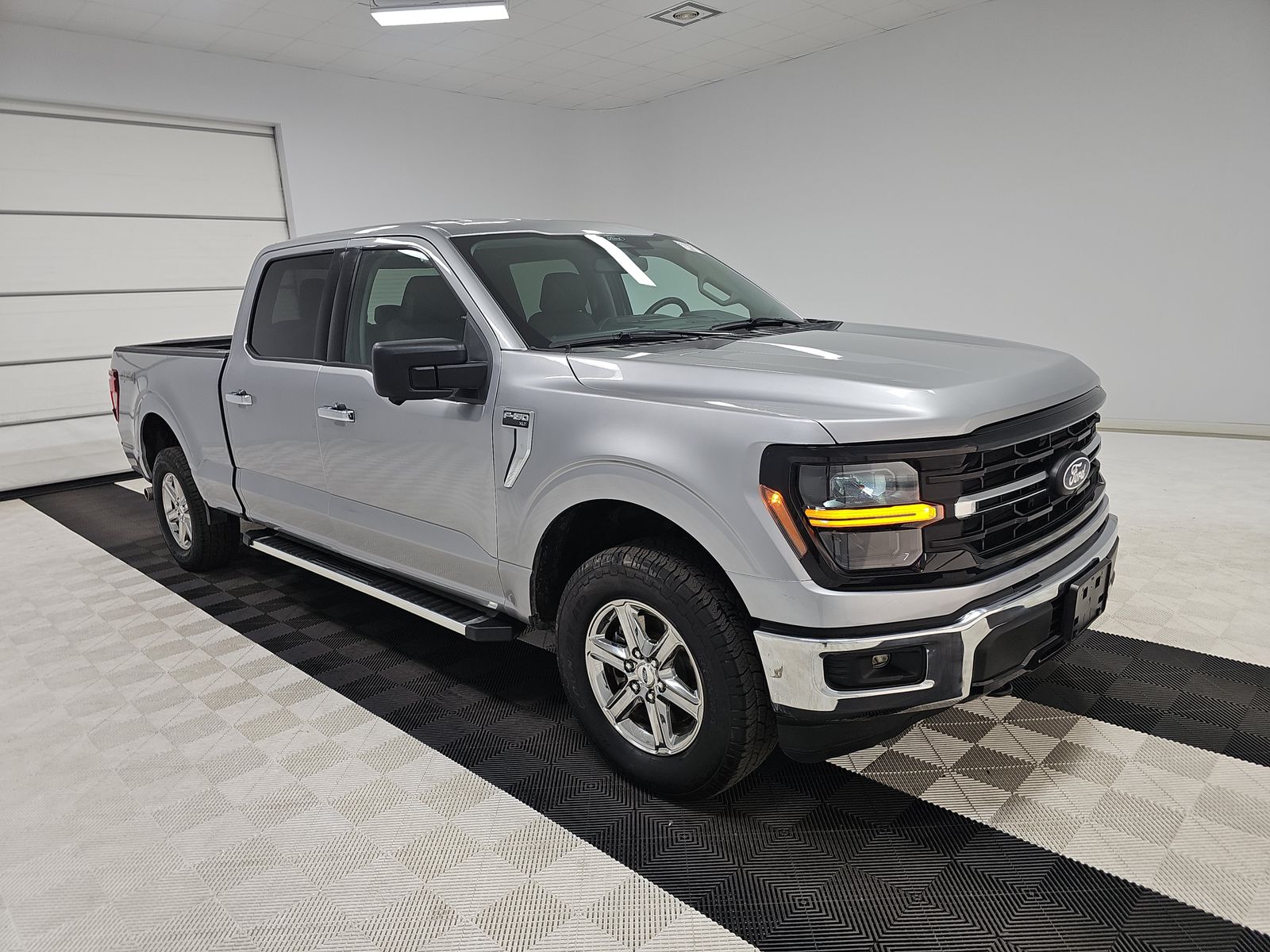 2024 Ford F-150 XLT AWD