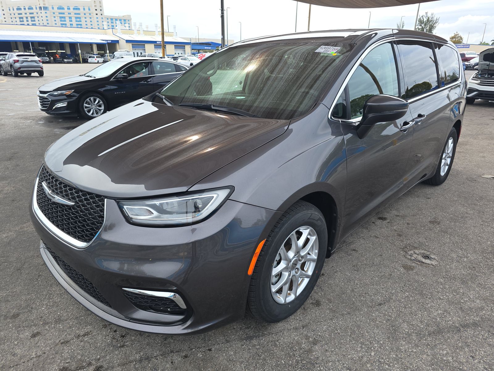 2023 Chrysler Pacifica Touring L FWD