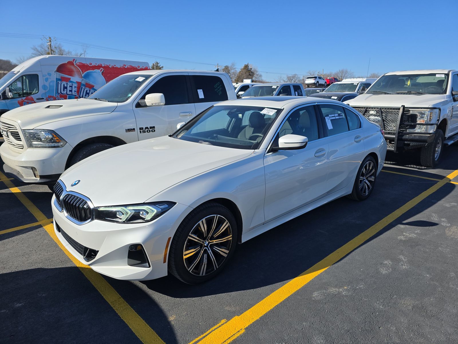 2025 BMW 3 Series 330i xDrive AWD