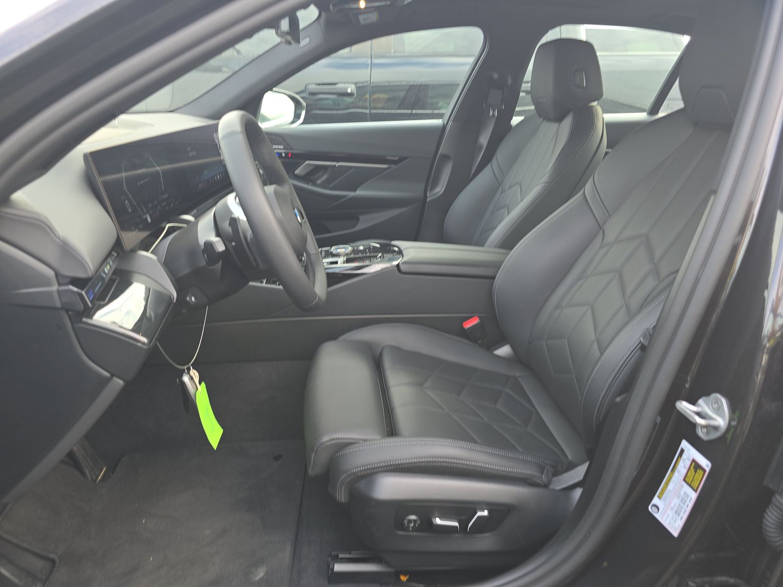 2025 BMW 5 Series 530i RWD