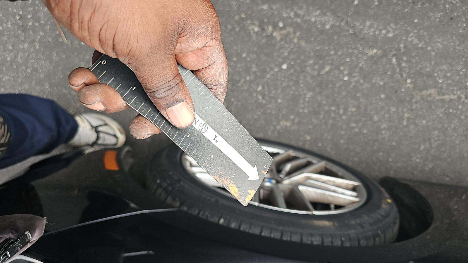 2025 BMW 5 Series 530i RWD