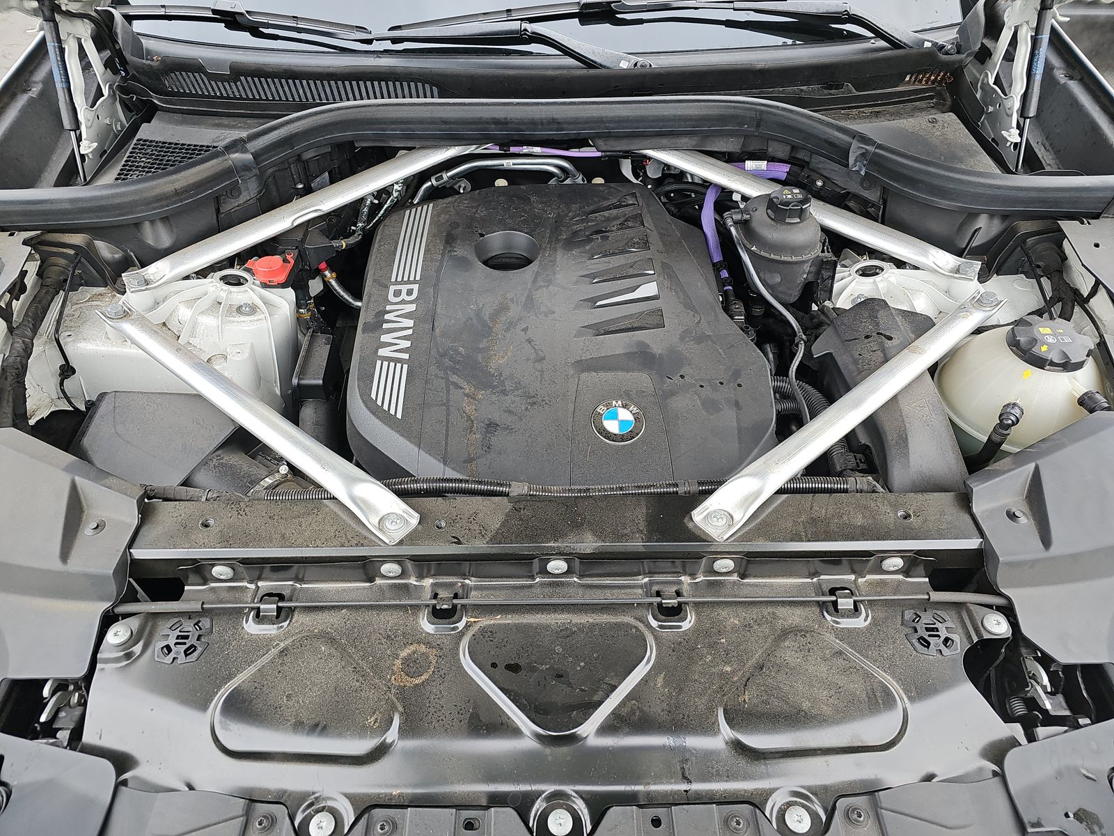 2025 BMW X5 xDrive40i AWD