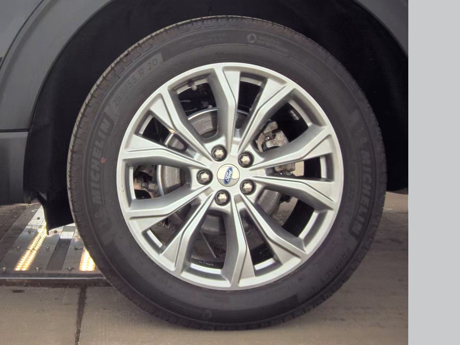 2023 Ford Explorer Limited AWD