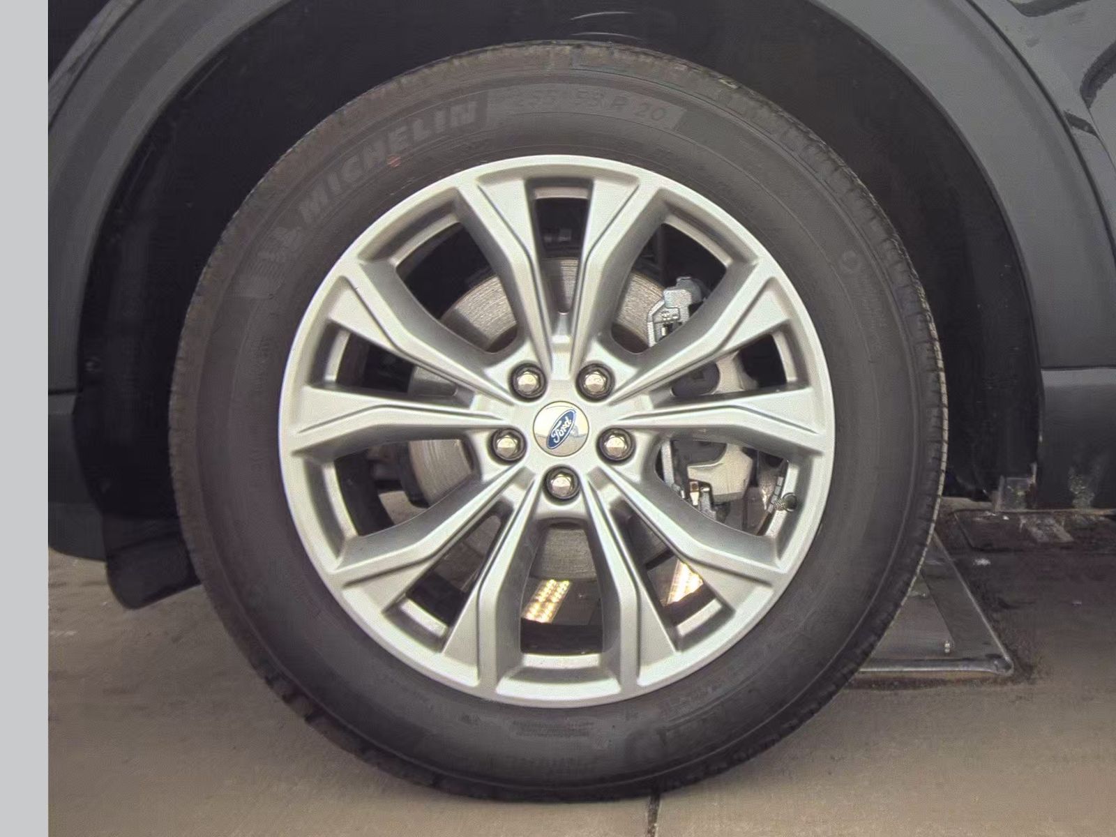 2023 Ford Explorer Limited AWD