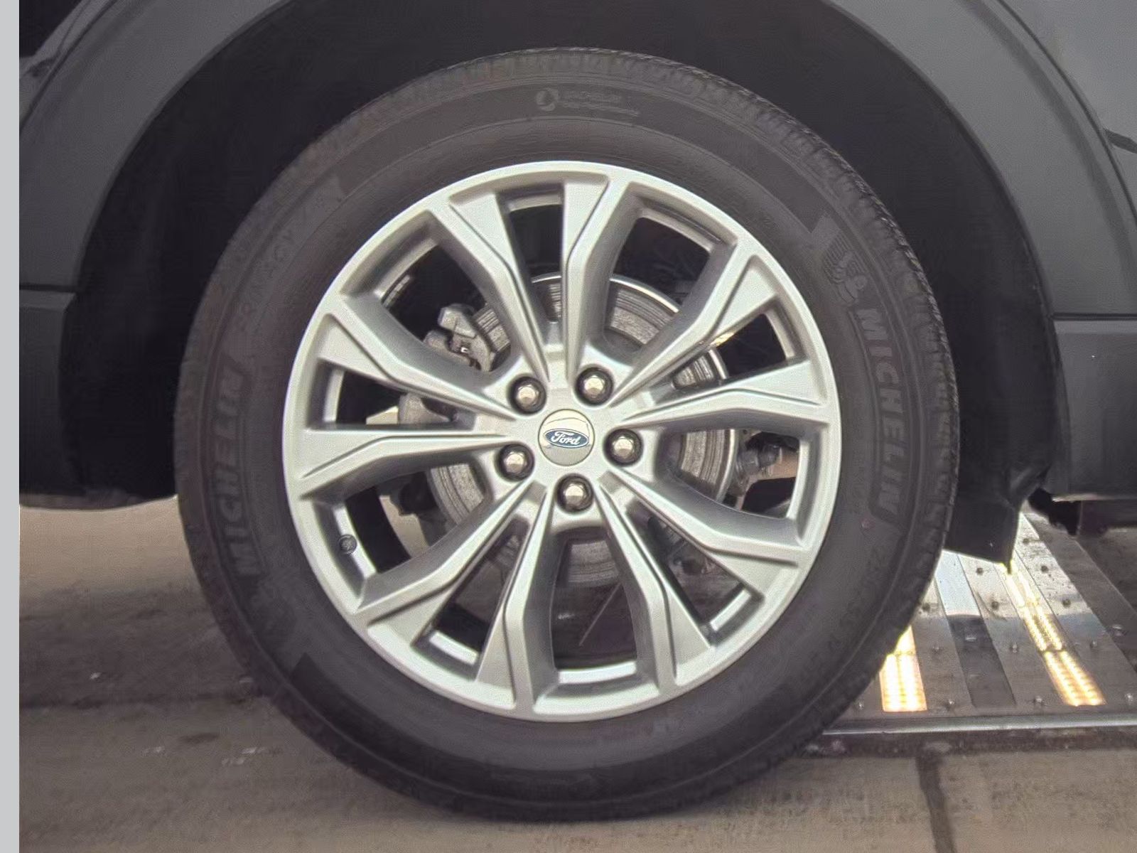 2023 Ford Explorer Limited AWD