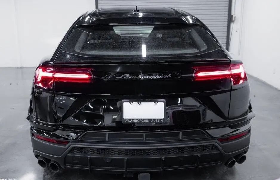 2023 Lamborghini Urus S AWD
