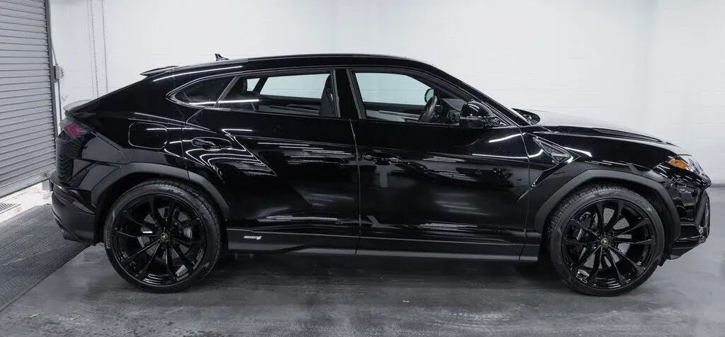 2023 Lamborghini Urus S AWD