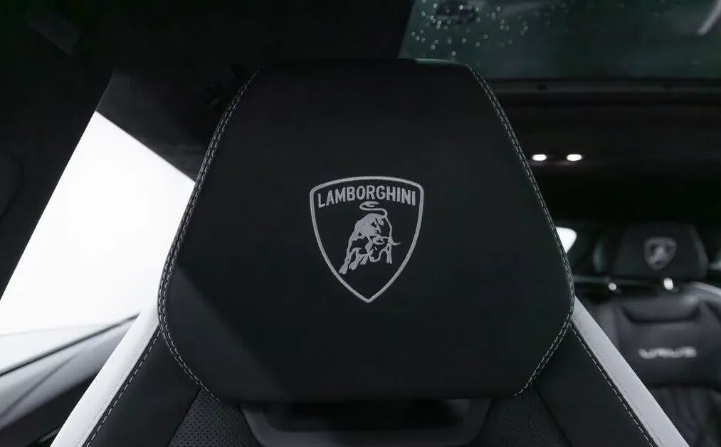 2023 Lamborghini Urus S AWD