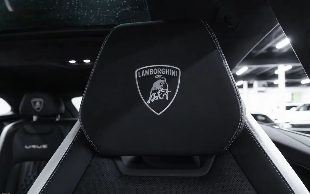 2023 Lamborghini Urus S AWD