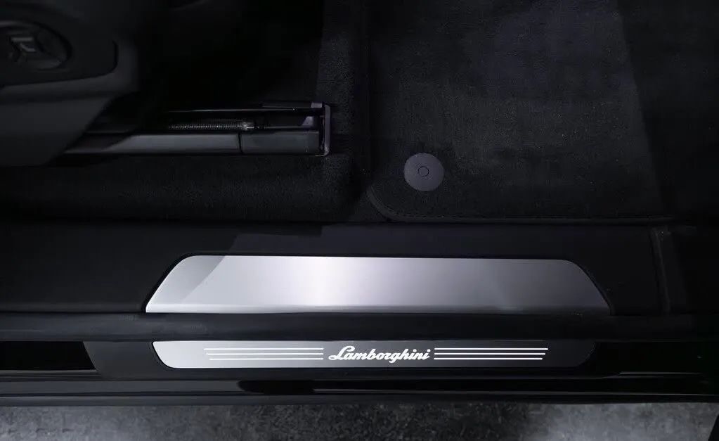 2023 Lamborghini Urus S AWD