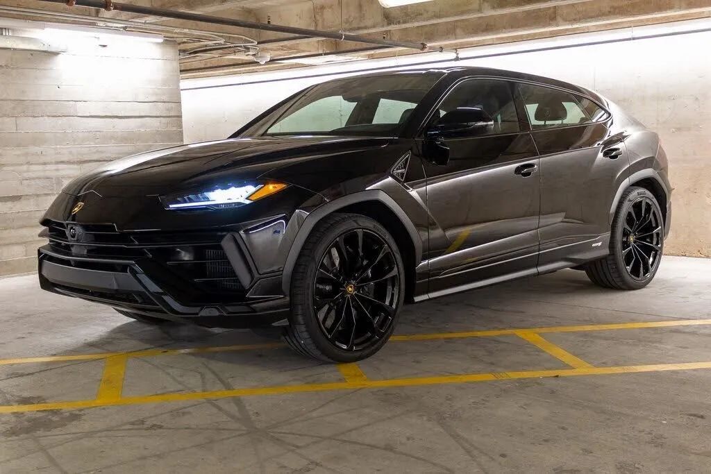 2023 Lamborghini Urus S AWD