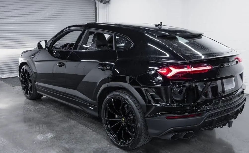 2023 Lamborghini Urus S AWD