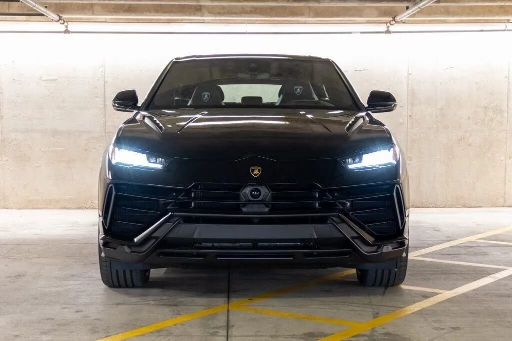 2023 Lamborghini Urus S AWD