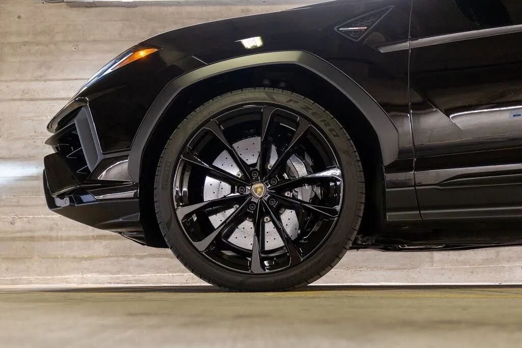 2023 Lamborghini Urus S AWD