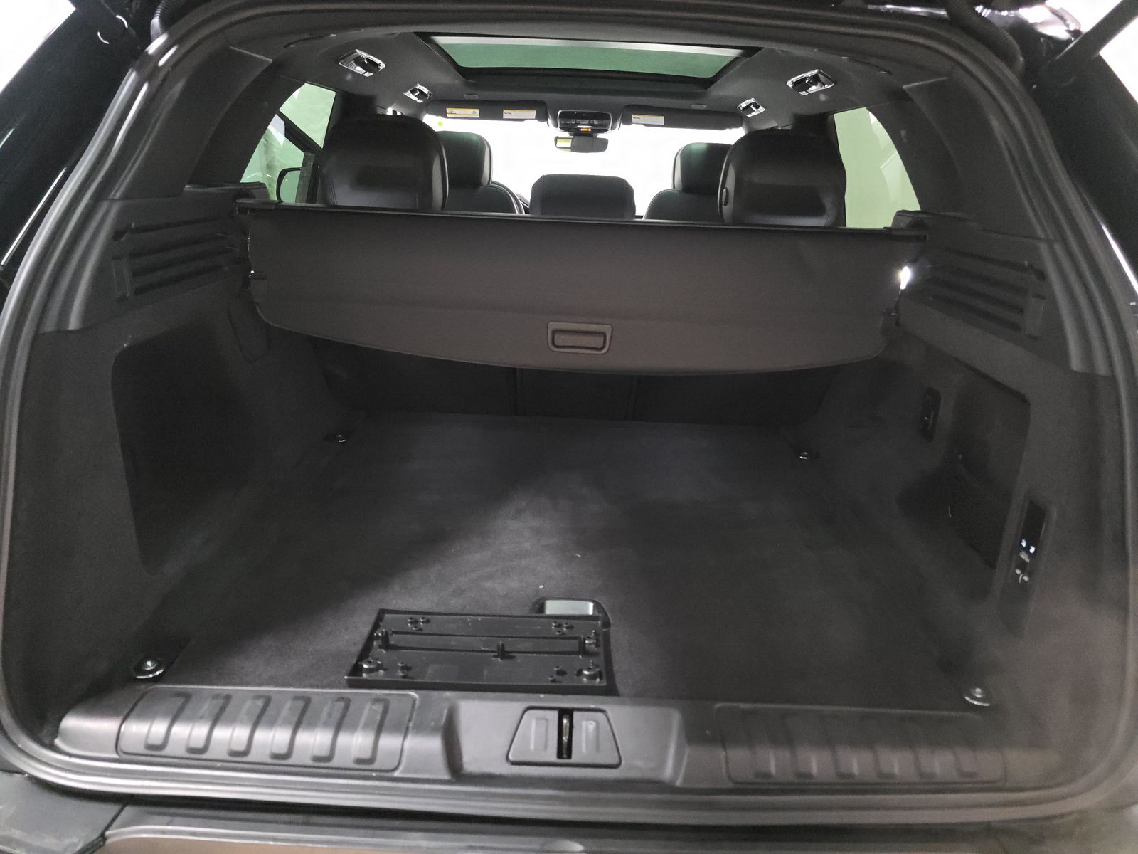 2025 Land Rover Range Rover Sport SE AWD