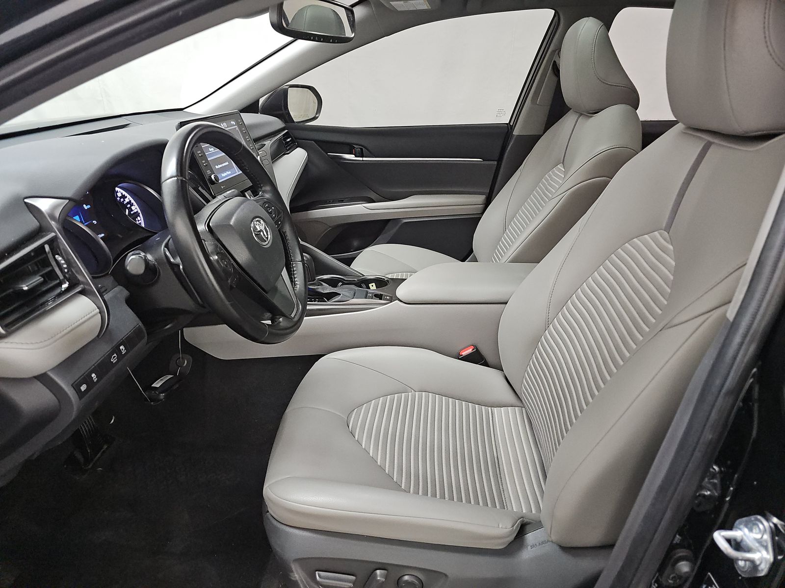 2021 Toyota Camry SE AWD