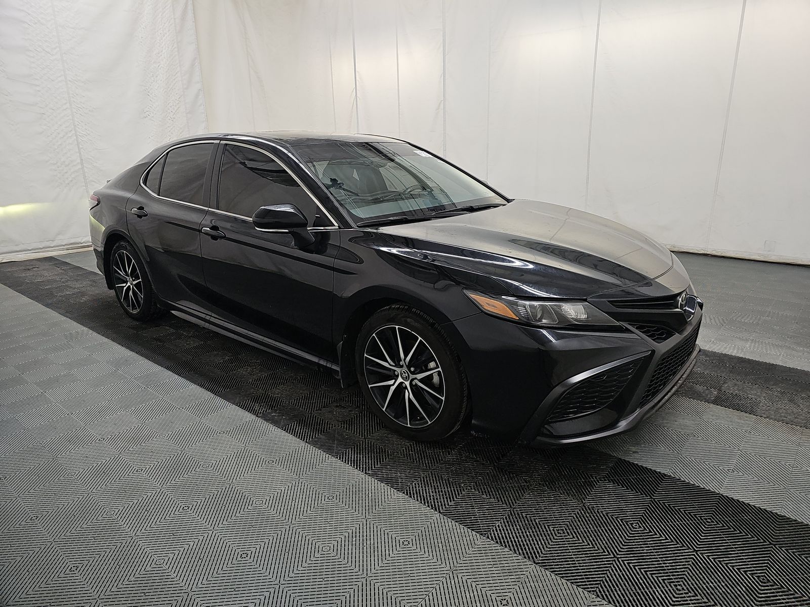 2021 Toyota Camry SE AWD