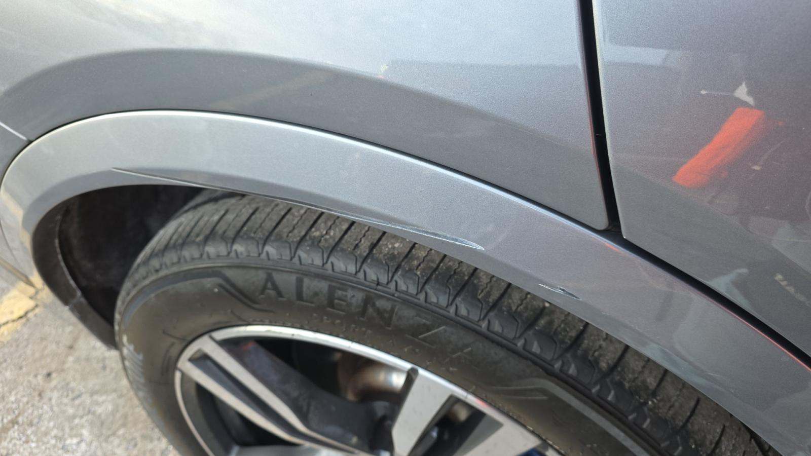 2023 BMW X7 M60i AWD