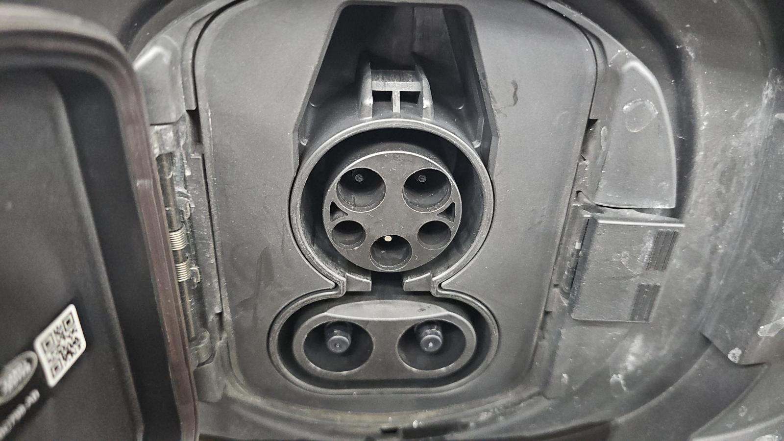 2023 Land Rover Range Rover Plug-In Hybrid SE AWD