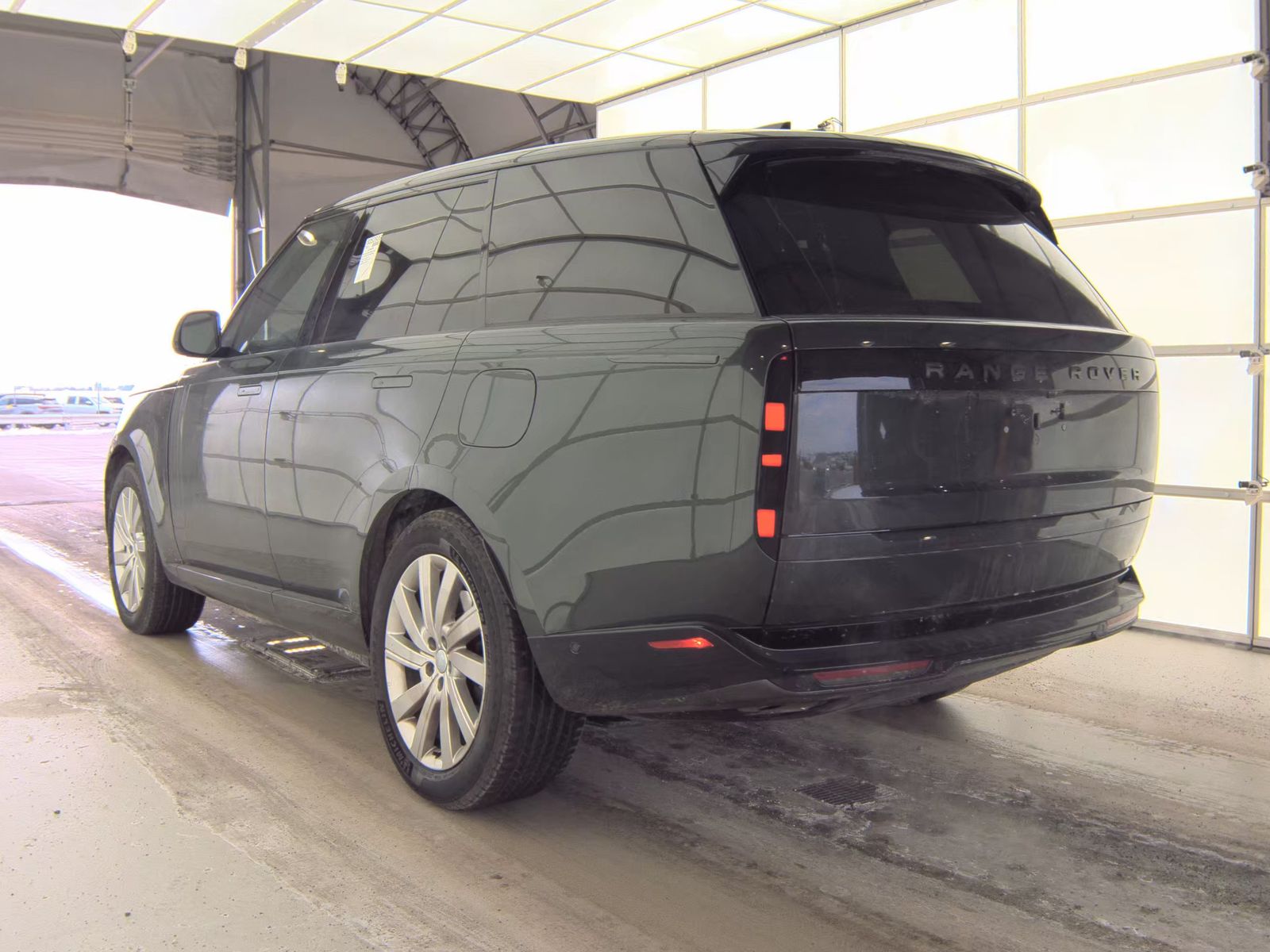 2023 Land Rover Range Rover Plug-In Hybrid SE AWD