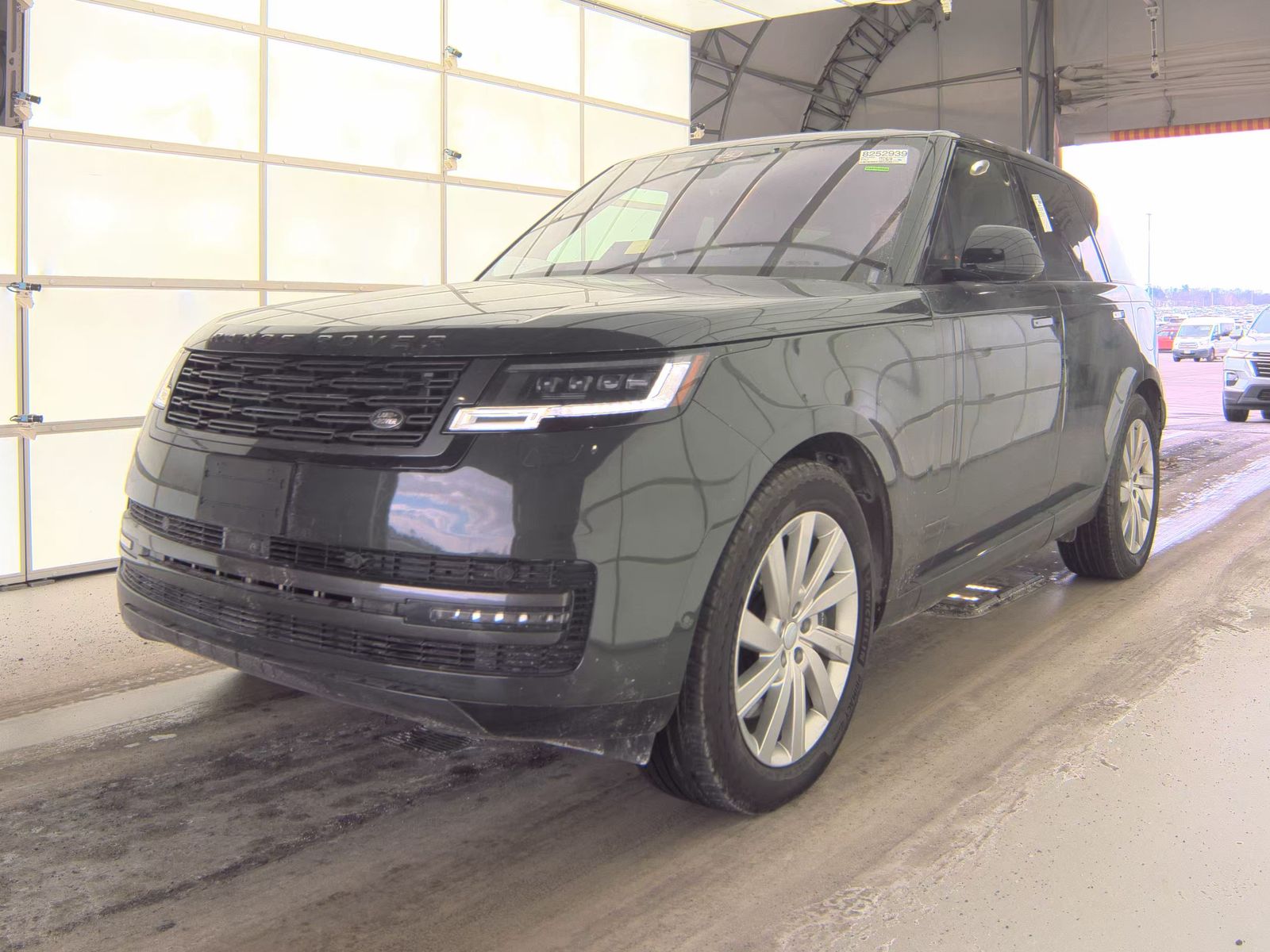 2023 Land Rover Range Rover Plug-In Hybrid SE AWD