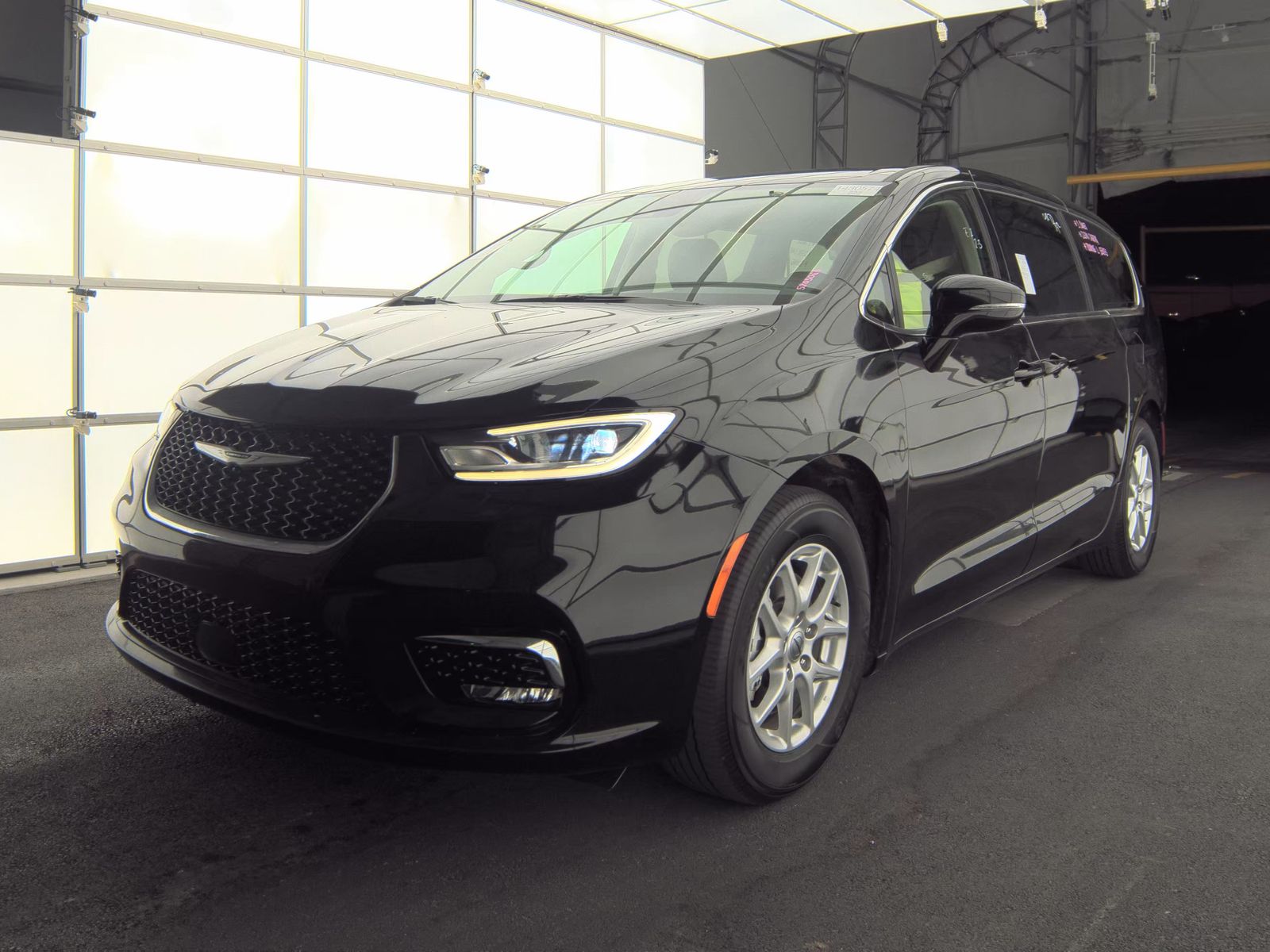2024 Chrysler Pacifica Touring L FWD