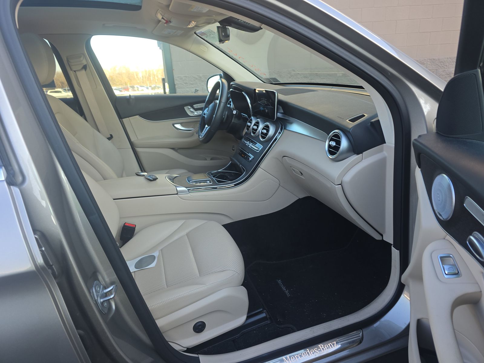 2021 Mercedes-Benz GLC GLC 300 AWD