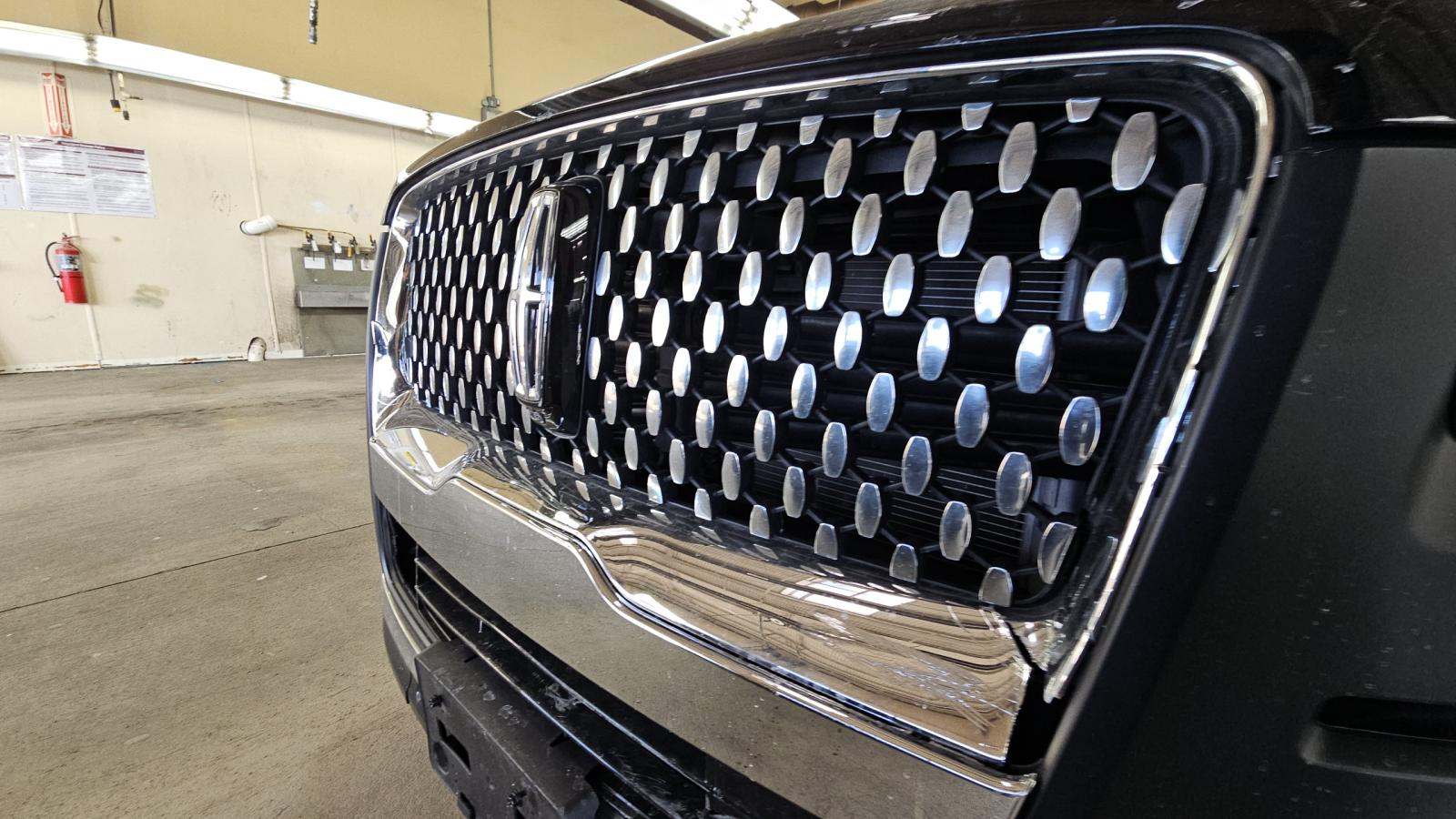 2022 Lincoln Navigator Black Label AWD