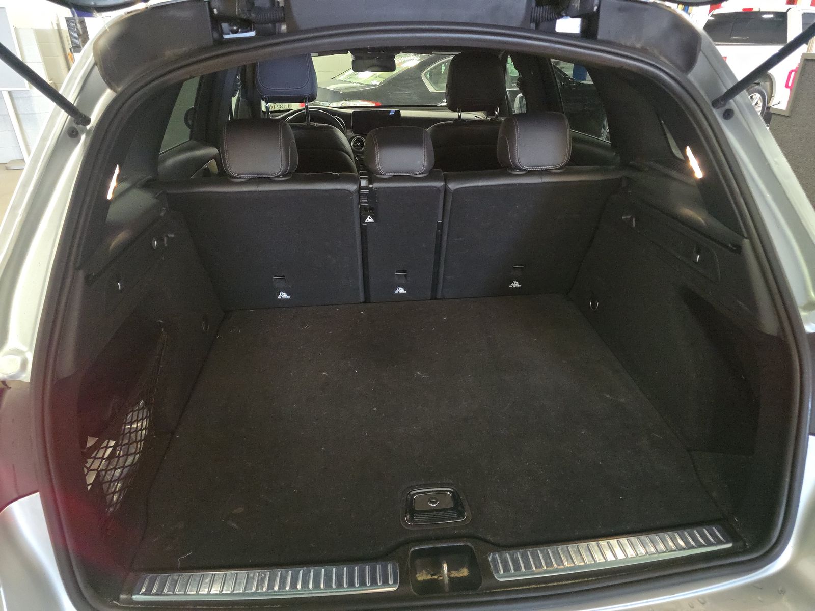 Mercedes-Benz GLC 300 4MATIC снимка Mercedes-Benz GLC 300 4MATIC