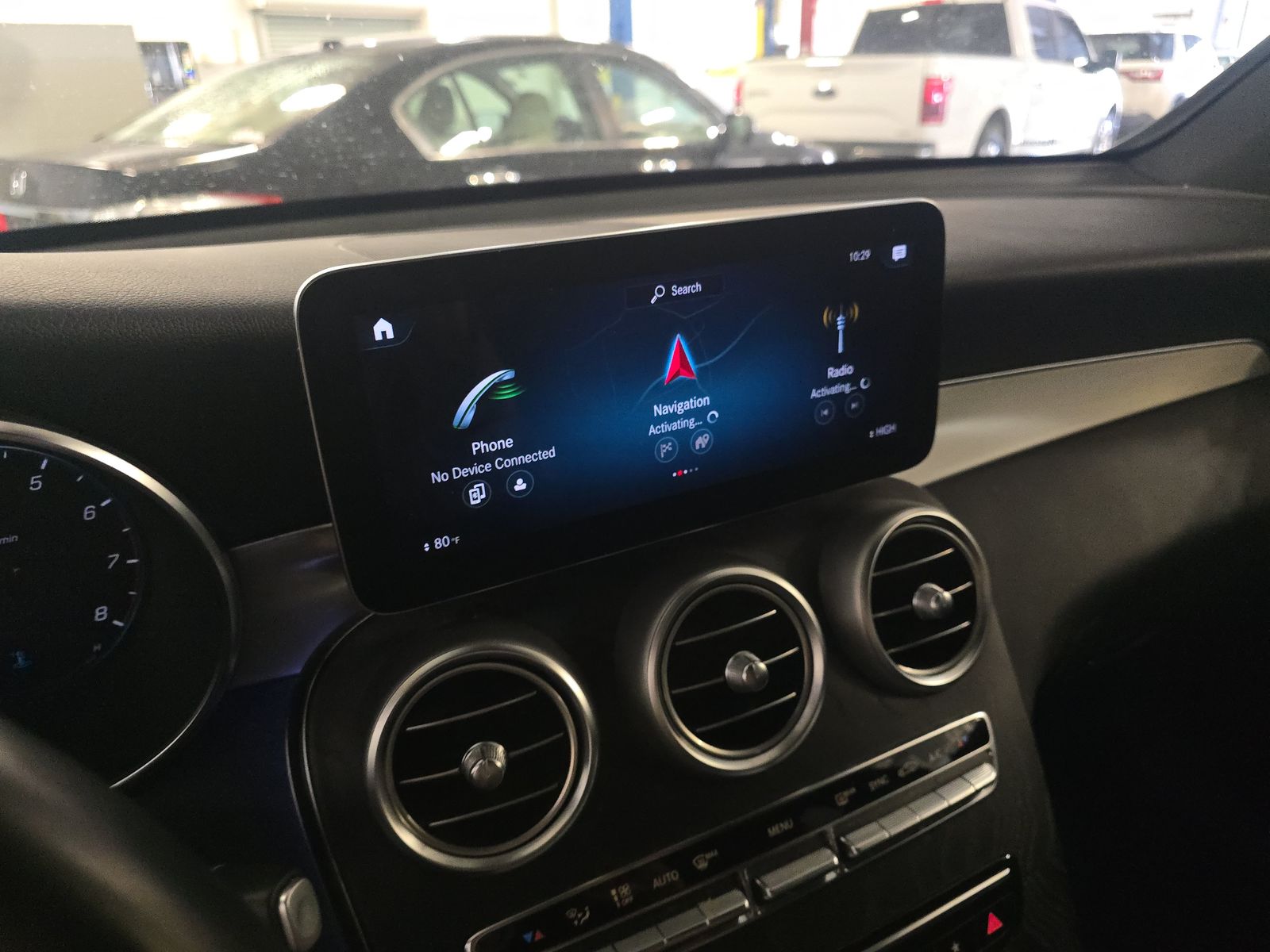 Mercedes-Benz GLC 300 4MATIC снимка Mercedes-Benz GLC 300 4MATIC