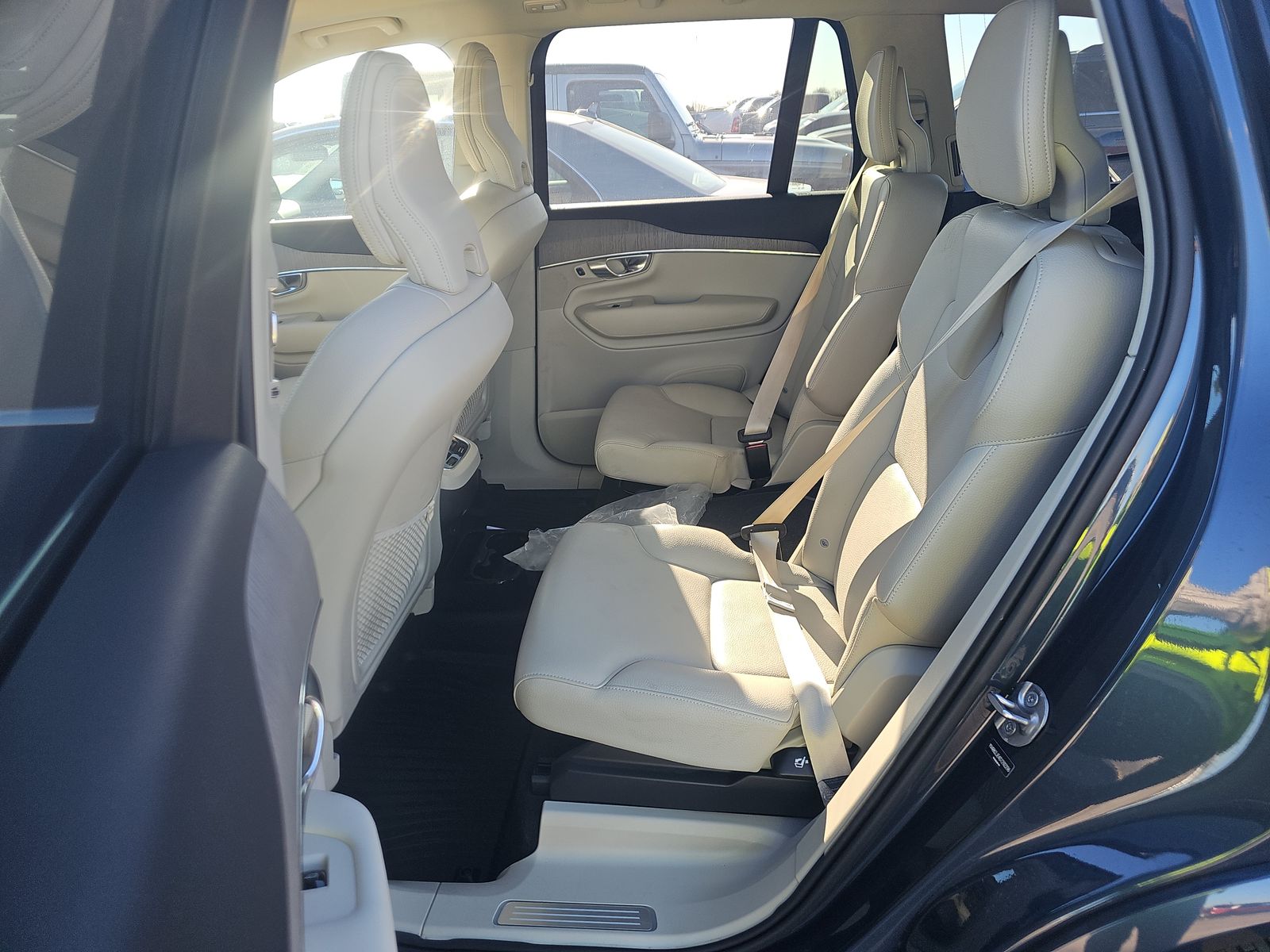 2025 Volvo XC90 B6 Plus AWD