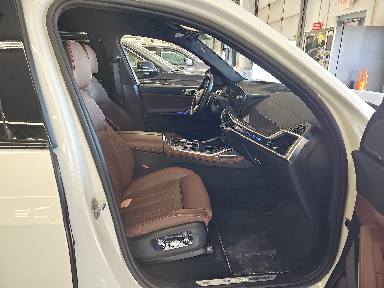 2026 BMW X7 M60i AWD