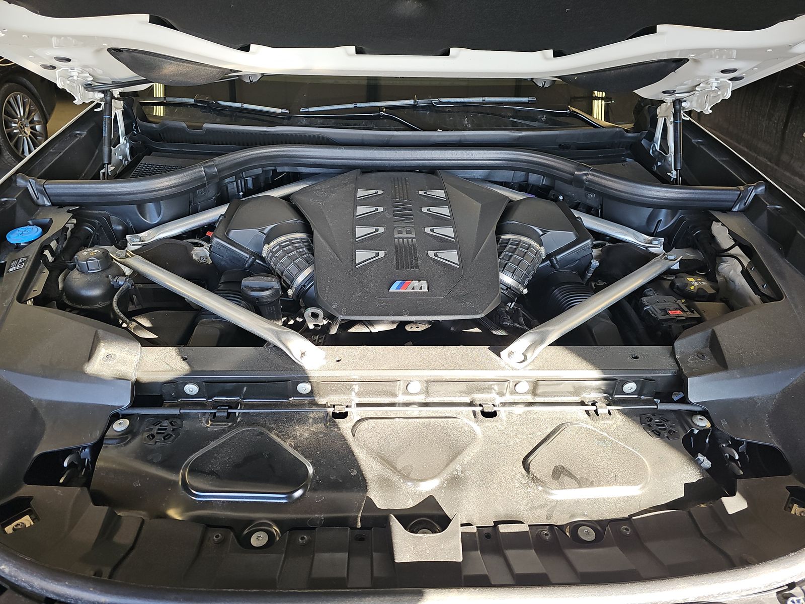 2026 BMW X7 M60i AWD