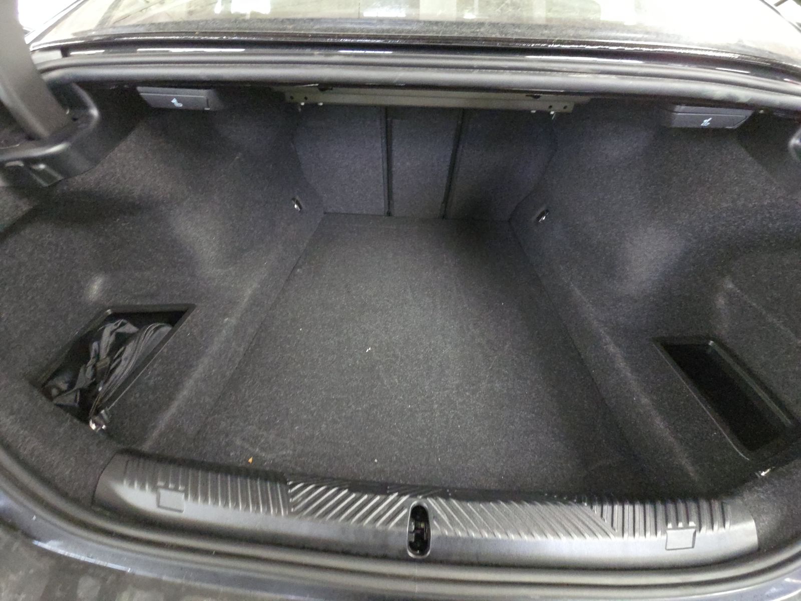 2026 BMW 5 Series 530i xDrive AWD