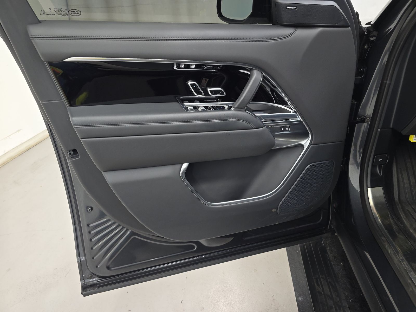 2023 Land Rover Range Rover SE AWD