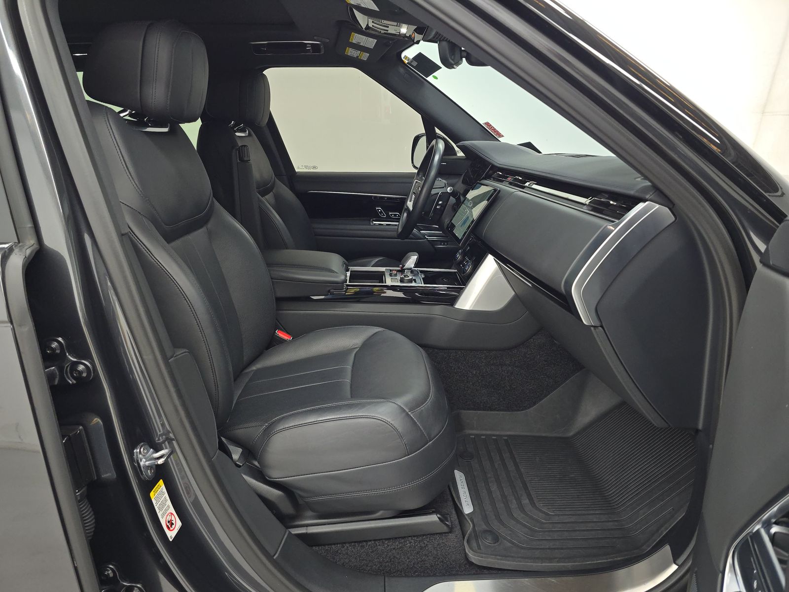 2023 Land Rover Range Rover SE AWD