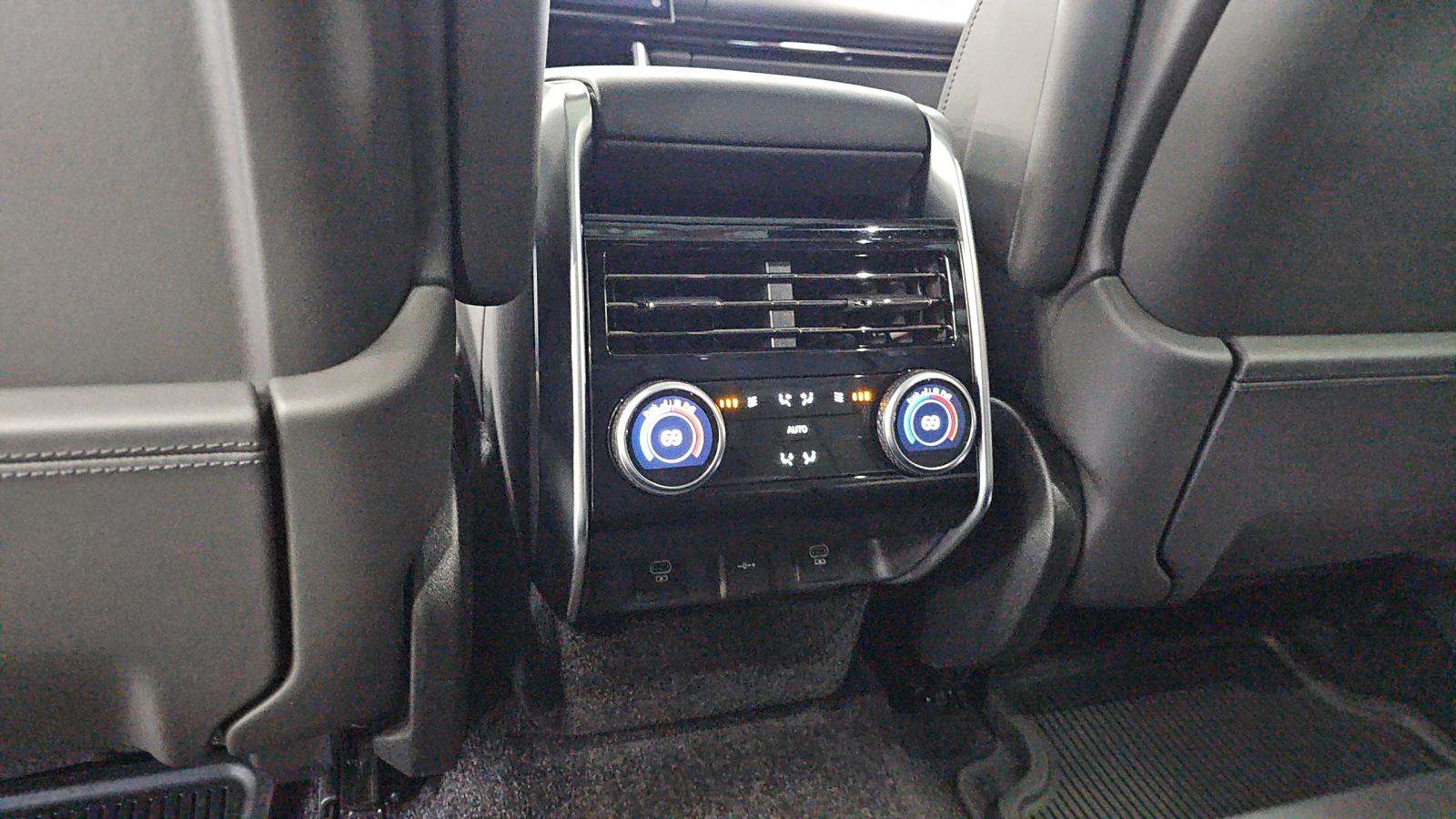 2023 Land Rover Range Rover SE AWD