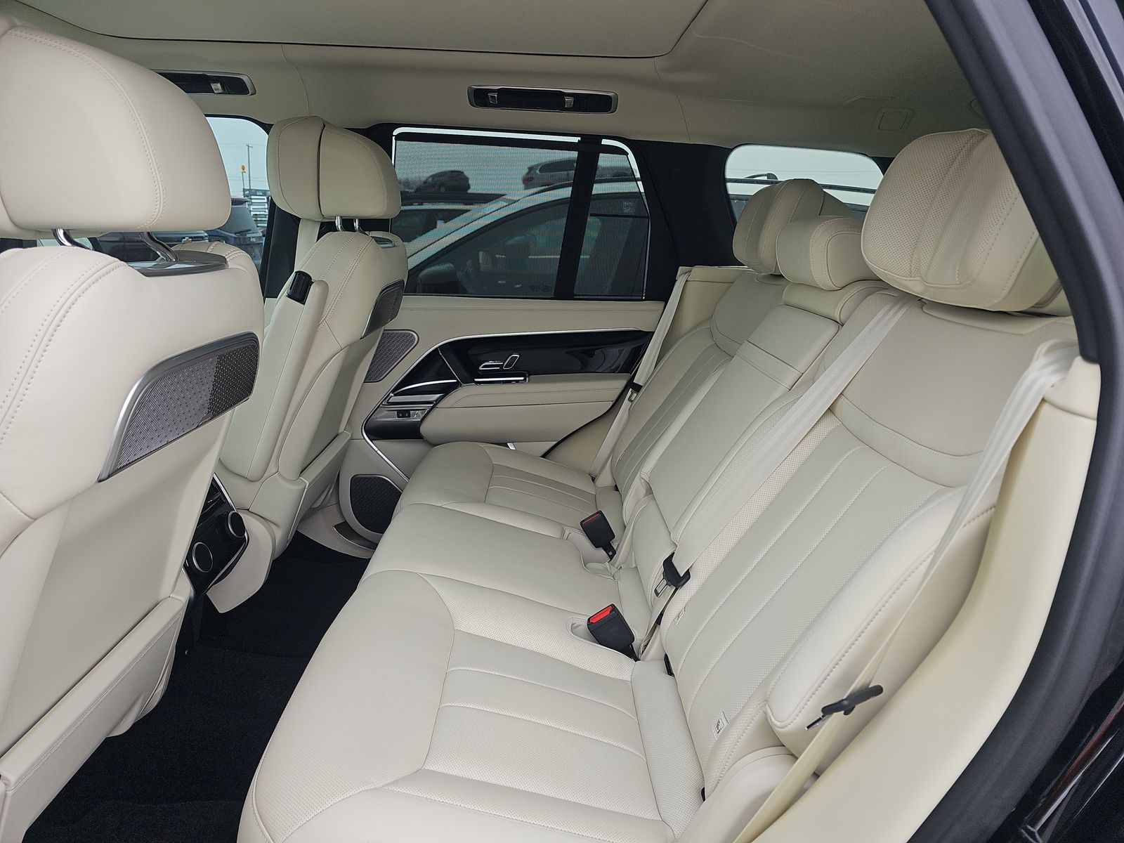 2025 Land Rover Range Rover Plug-In Hybrid Autobiography AWD