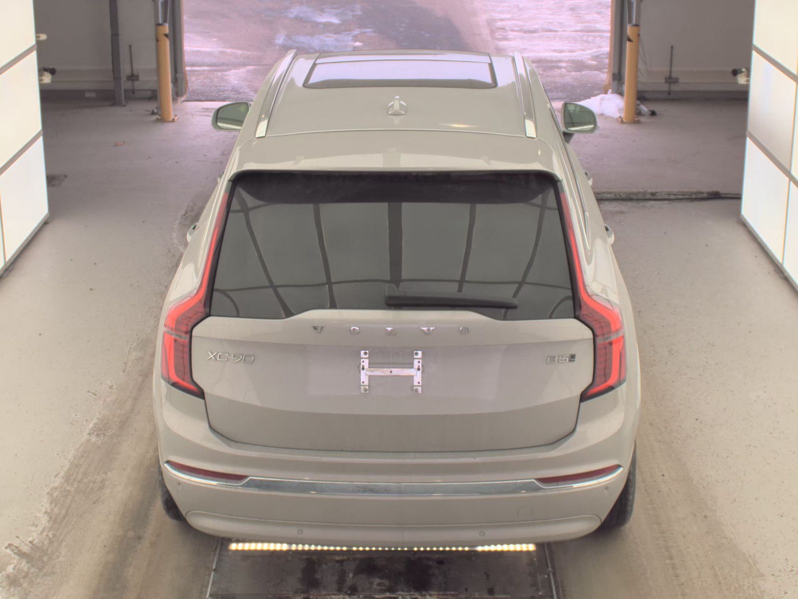 2025 Volvo XC90 B5 Plus AWD