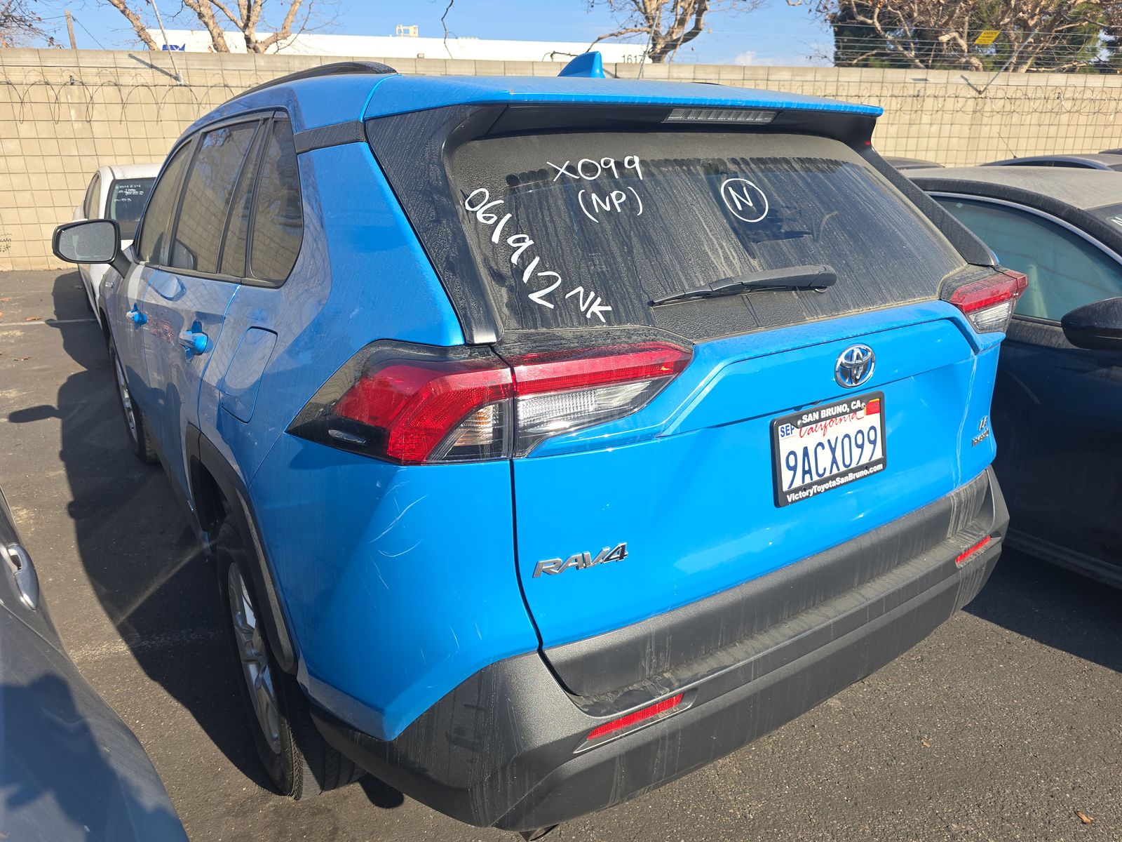 2020 Toyota RAV4 Hybrid LE AWD