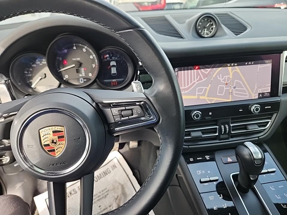 2023 Porsche Macan Base AWD