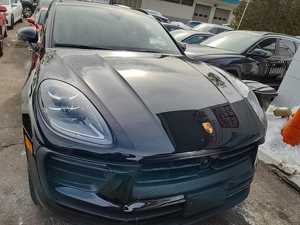2023 Porsche Macan Base AWD