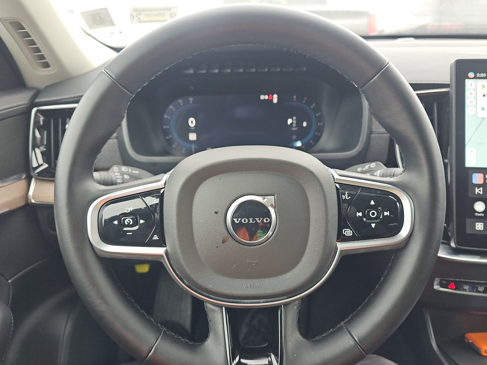 2025 Volvo XC90 B5 Plus AWD