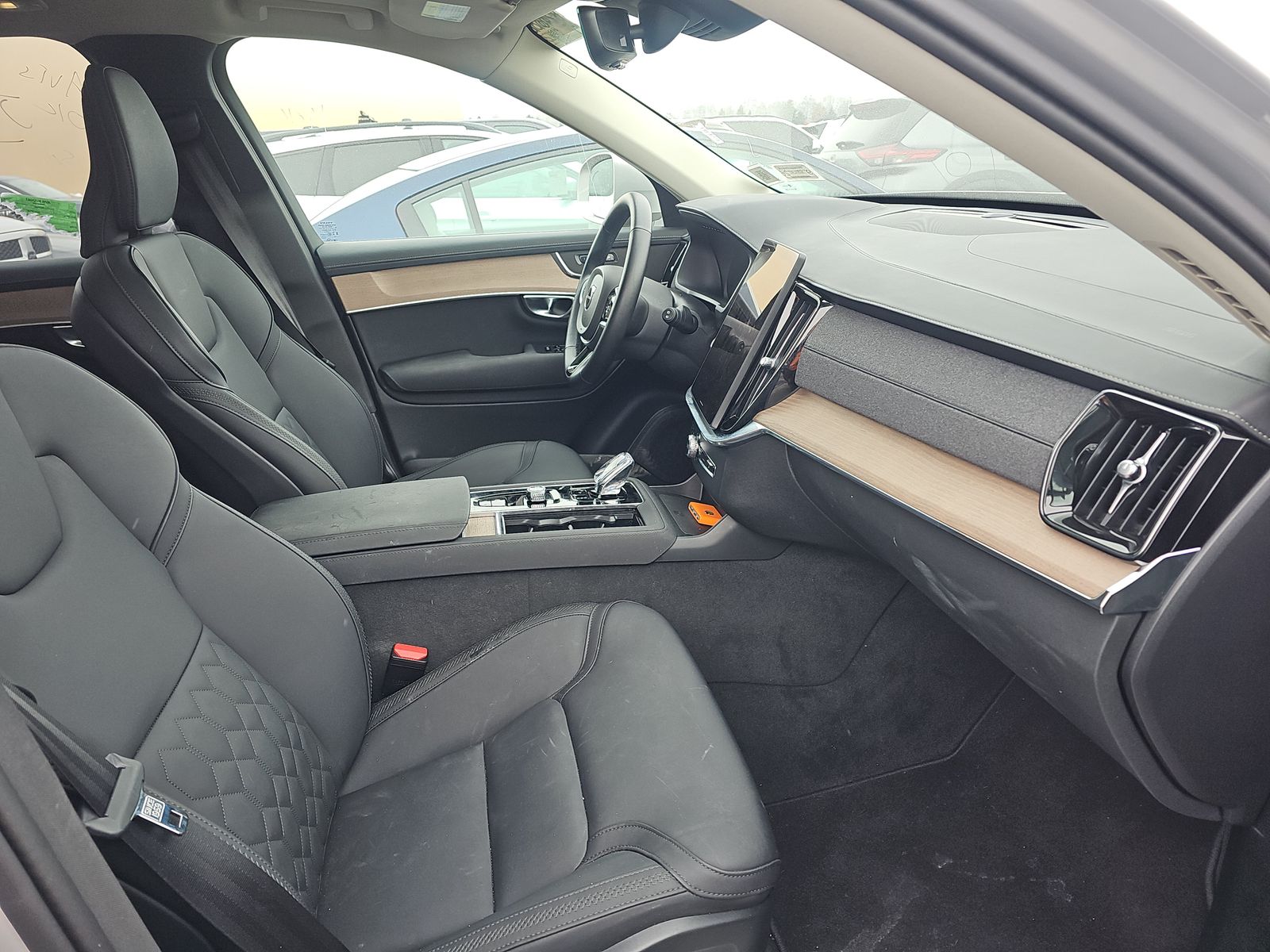 2025 Volvo XC90 B5 Plus AWD