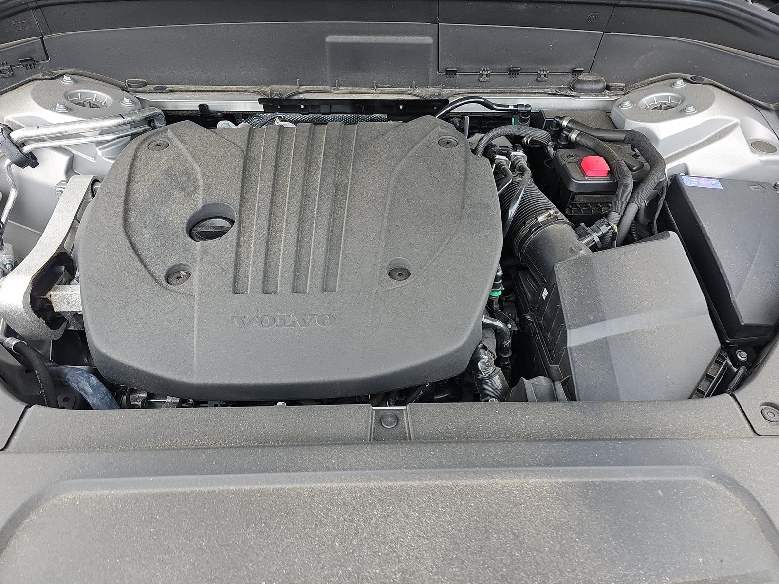 2025 Volvo XC90 B5 Plus AWD