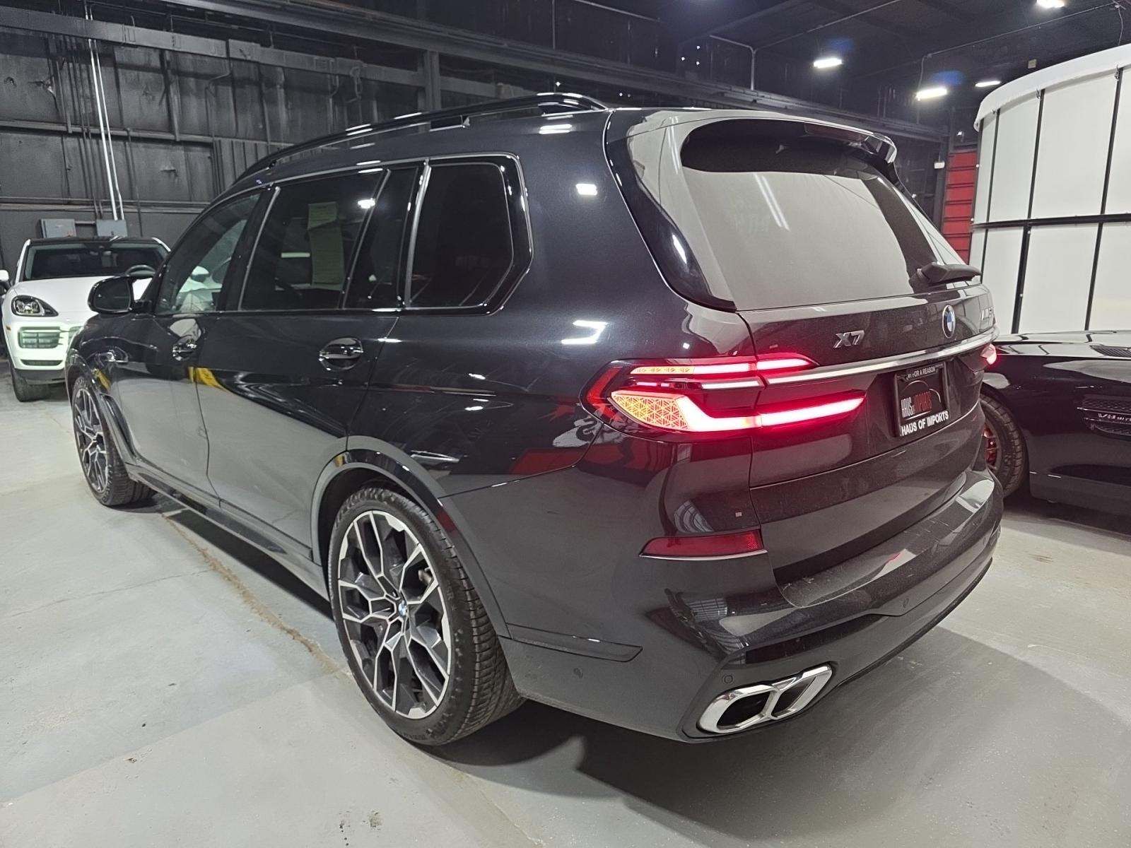 2023 BMW X7 M60i AWD