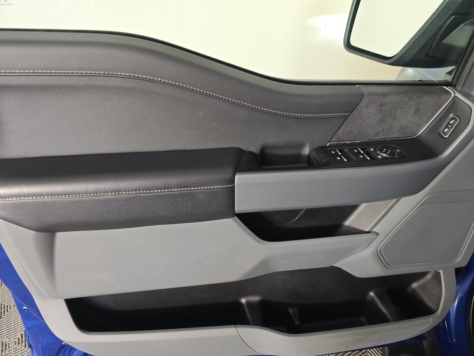 2025 Ford F-150 XLT AWD